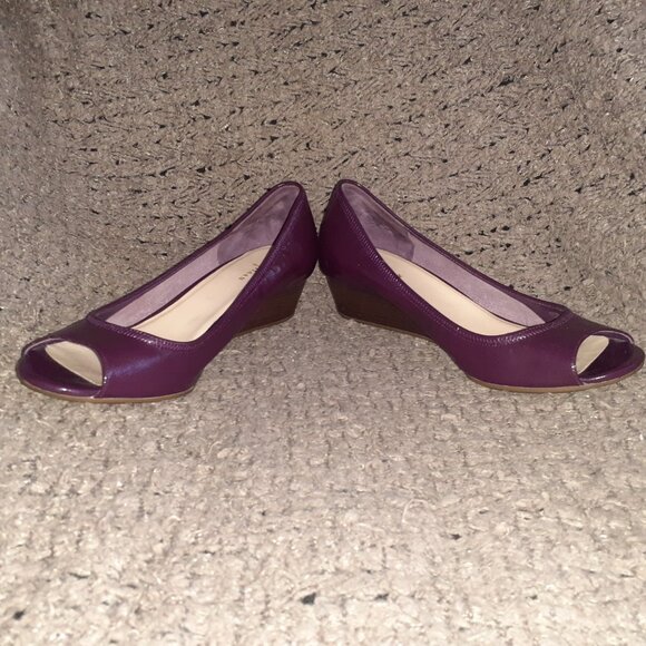 COLE HAAN-Air Tali-Maroon Patent Leather Peep Toe Wedge-Sz 9B-Excellent - Picture 4 of 8
